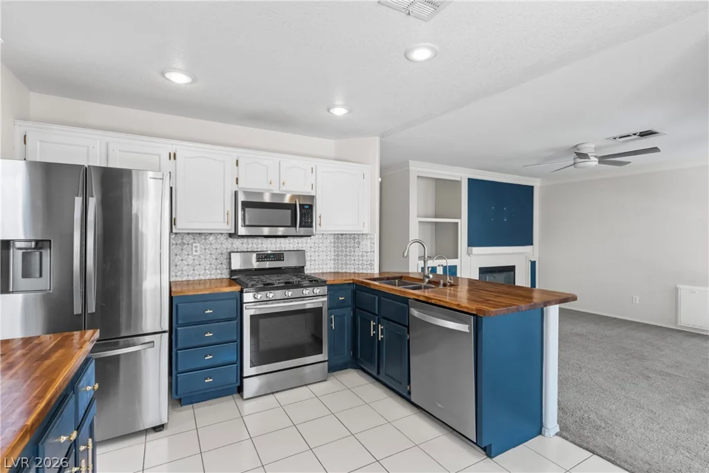 2444 Avenida Flores, Henderson, NV 89074