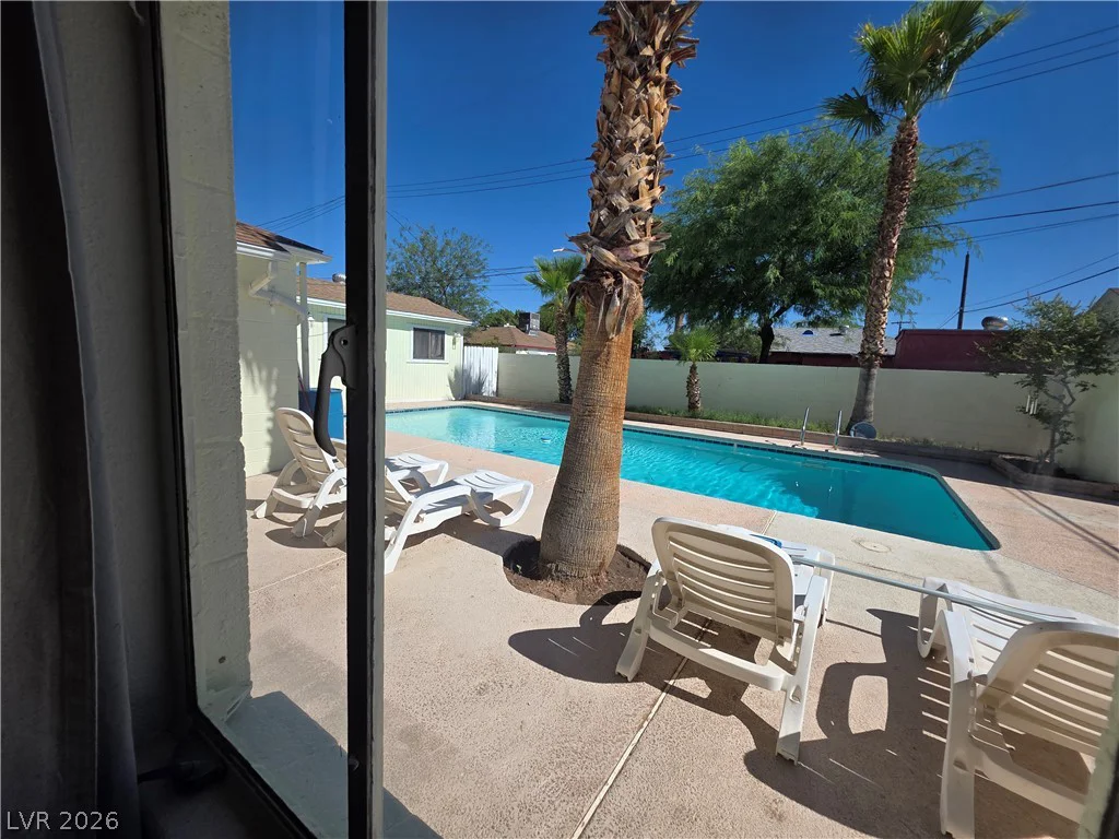 4219 Fulton, Las Vegas, NV 89107