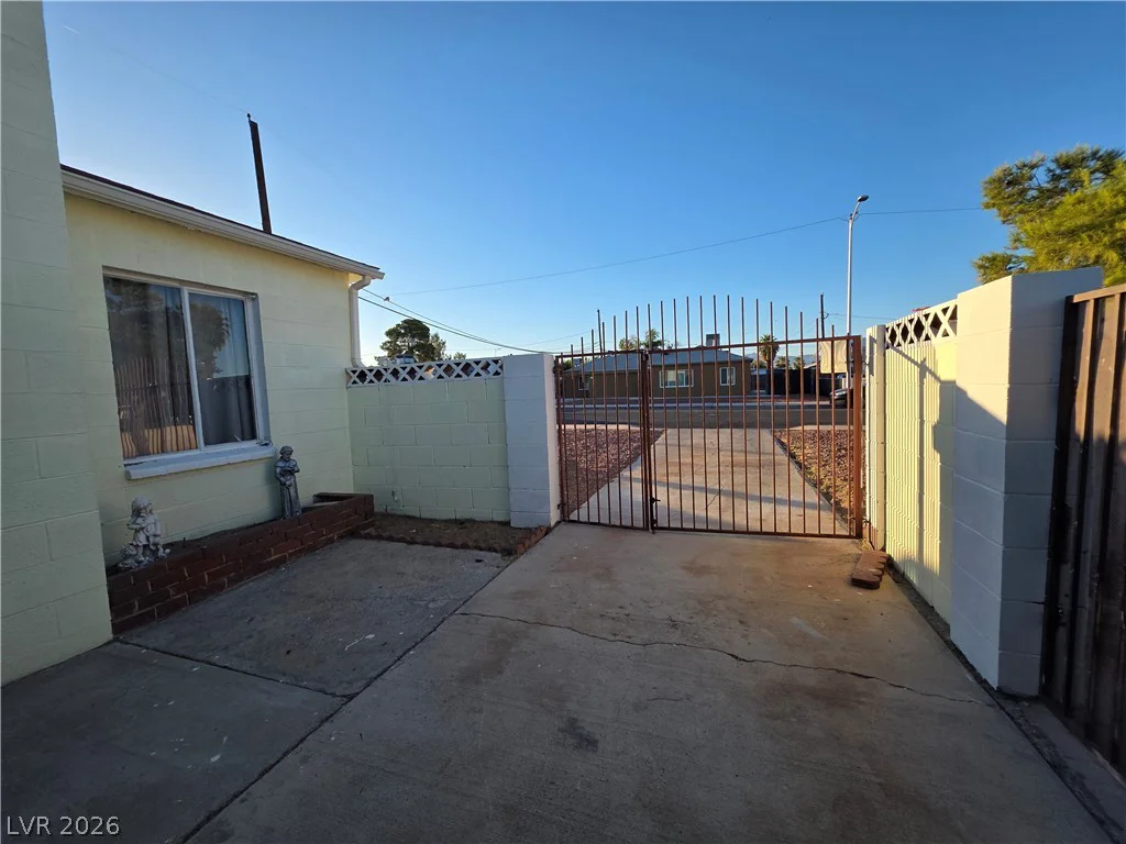4219 Fulton, Las Vegas, NV 89107