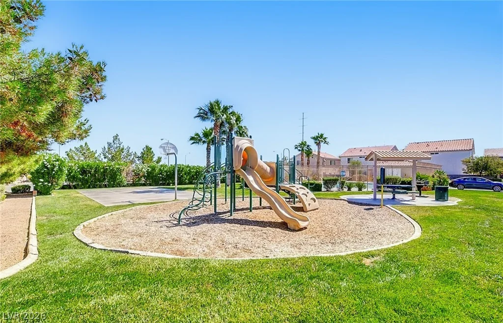 6325 Woodstock, Las Vegas, NV 89118