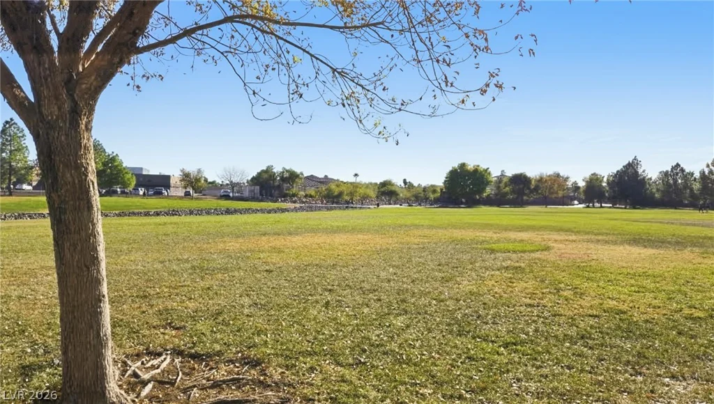6325 Woodstock, Las Vegas, NV 89118
