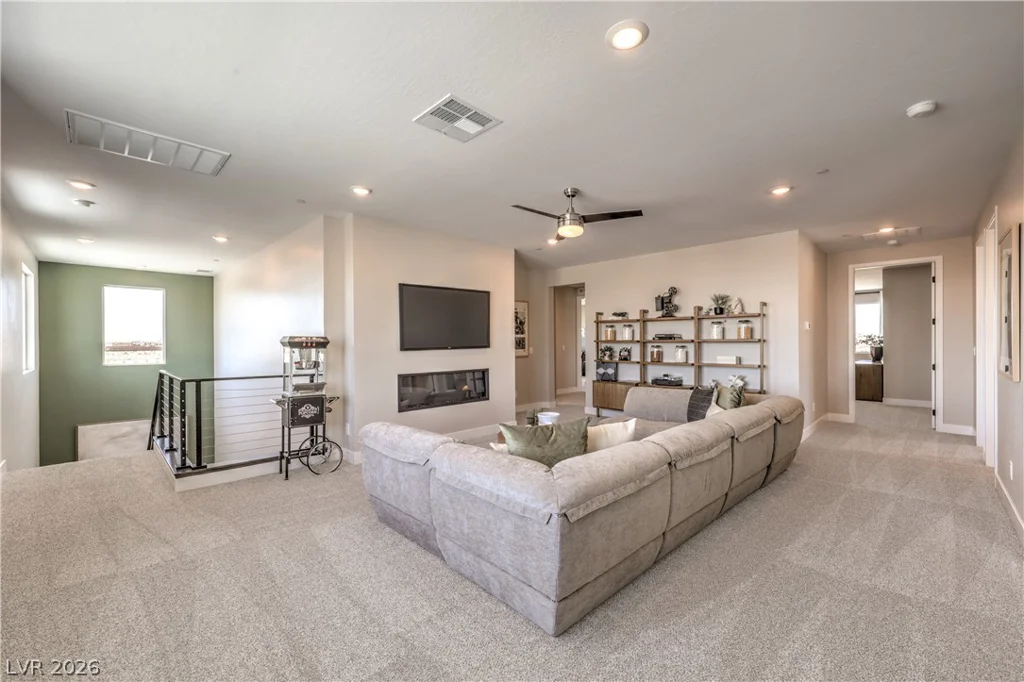 7916 Arial Bay, North Las Vegas, NV 89084