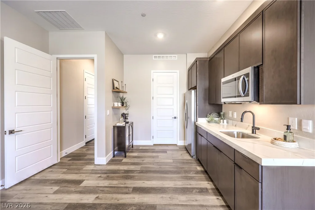 7916 Arial Bay, North Las Vegas, NV 89084