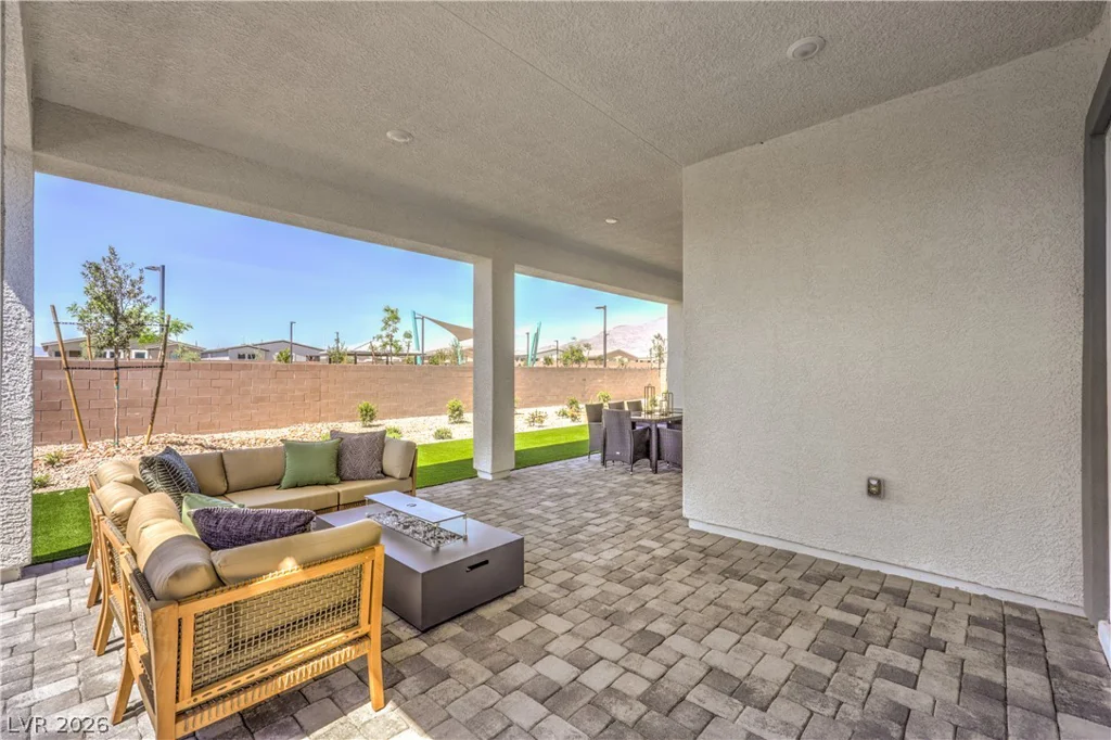 7916 Arial Bay, North Las Vegas, NV 89084