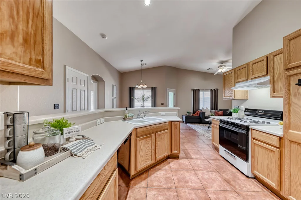 6255 Dan Blocker, Henderson, NV 89011
