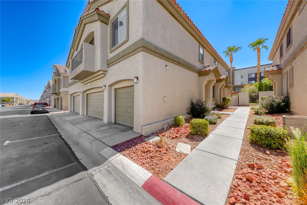 6255 Dan Blocker, Henderson, NV 89011