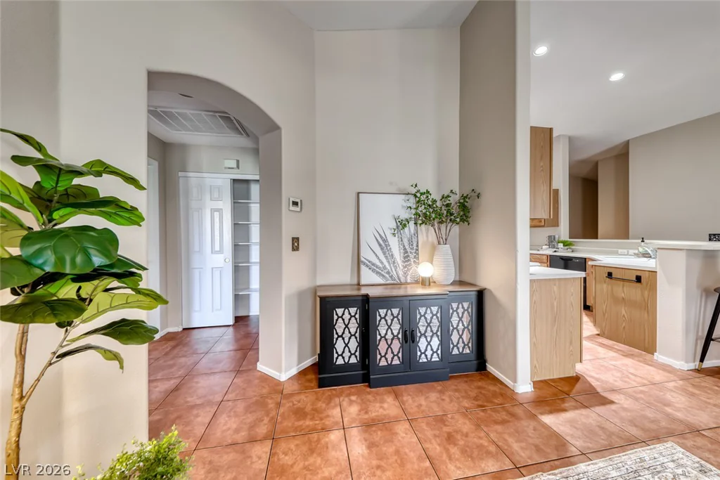 6255 Dan Blocker, Henderson, NV 89011