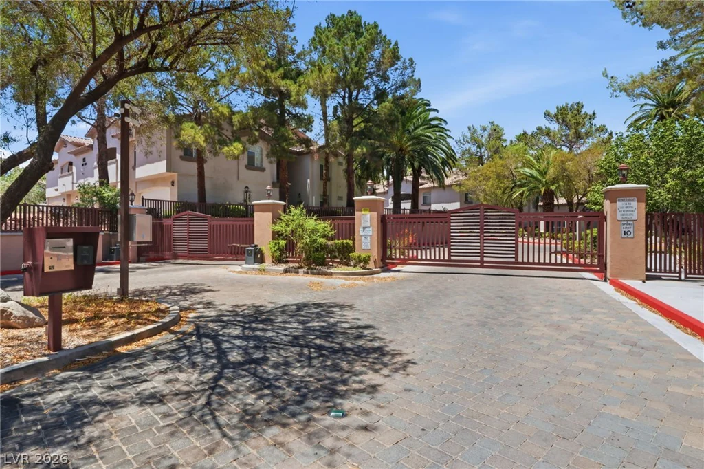 104 Lemon Glaze, Las Vegas, NV 89145