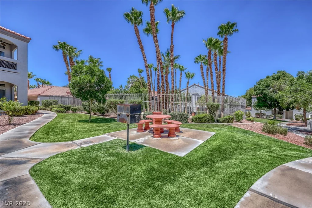 700 Carnegie, Henderson, NV 89052