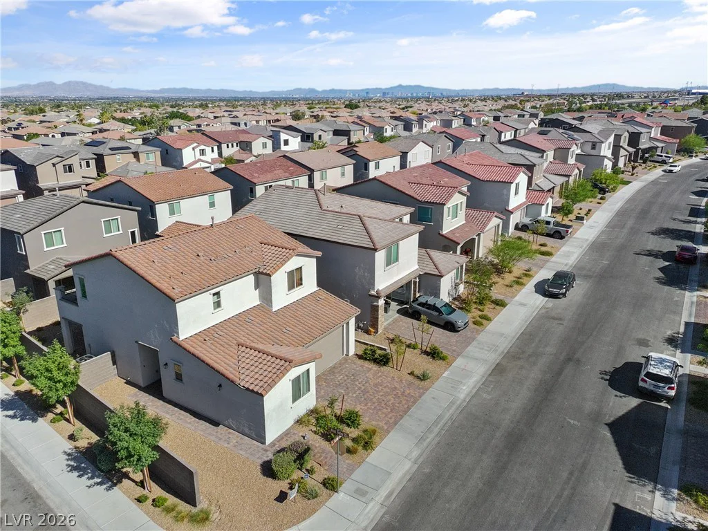 9452 Lunar Ray, Las Vegas, NV 89143