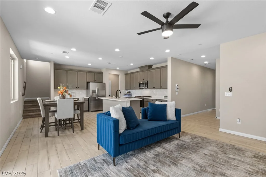 9452 Lunar Ray, Las Vegas, NV 89143