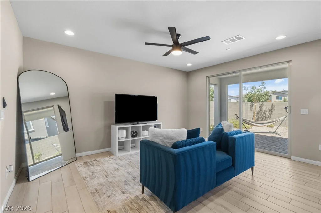 9452 Lunar Ray, Las Vegas, NV 89143