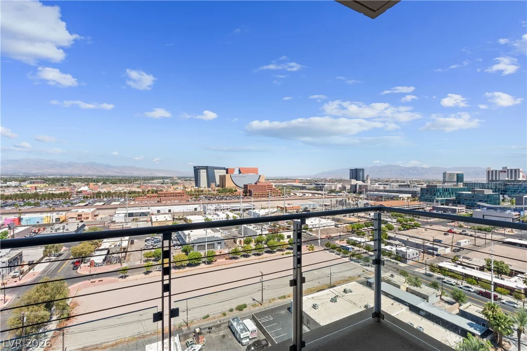 200 Hoover, Las Vegas, NV 89101