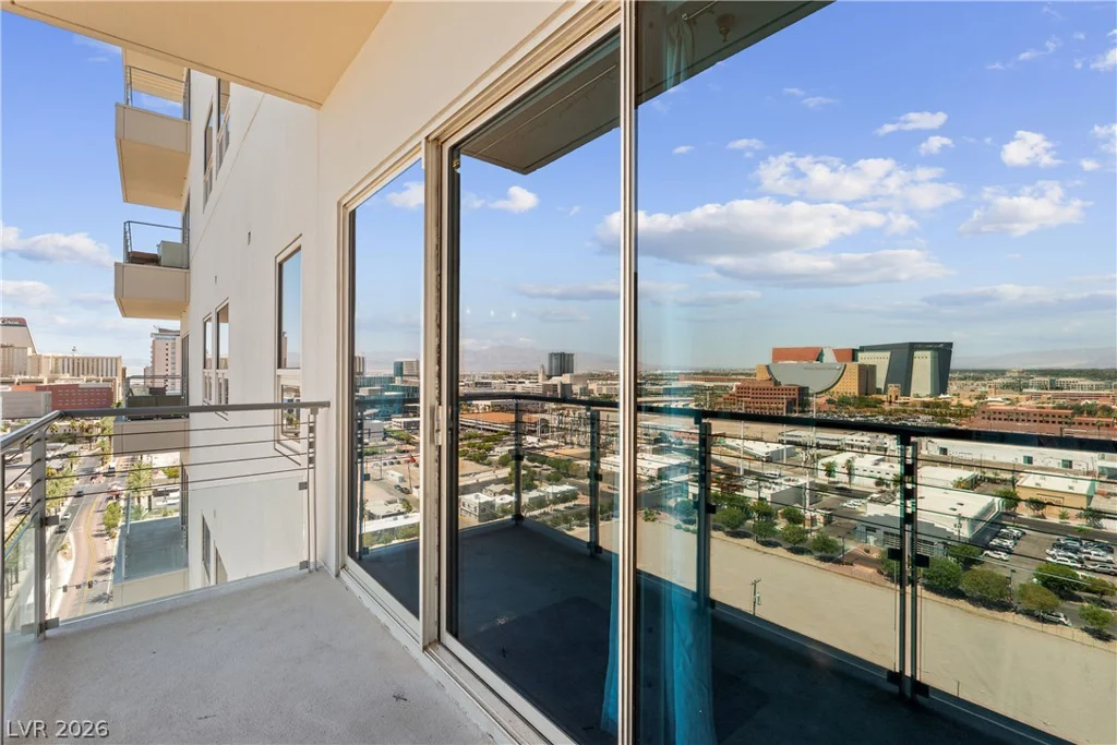 200 Hoover, Las Vegas, NV 89101