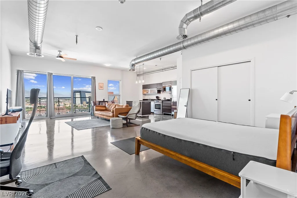 200 Hoover, Las Vegas, NV 89101