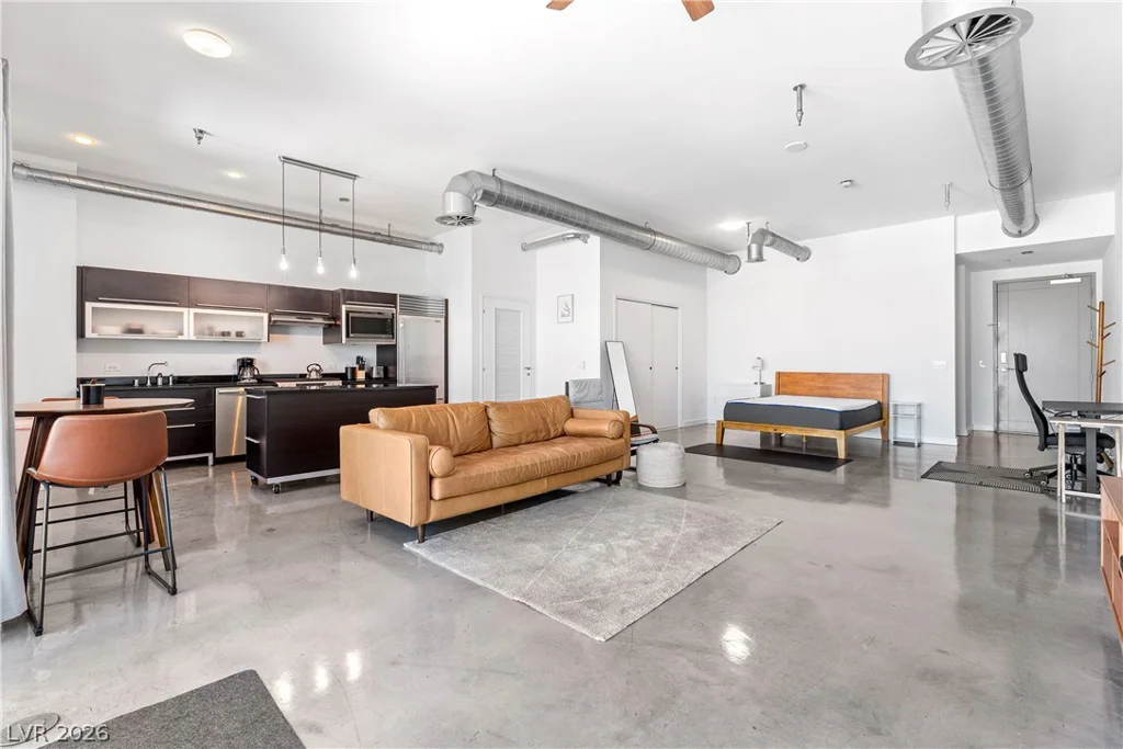 200 Hoover, Las Vegas, NV 89101