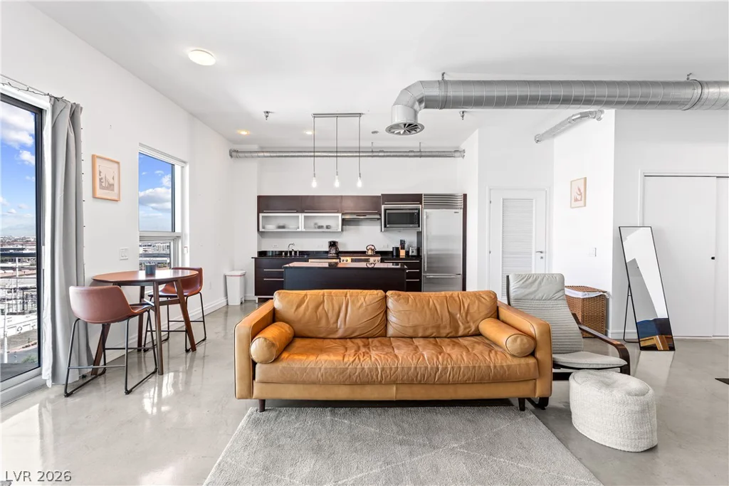 200 Hoover, Las Vegas, NV 89101