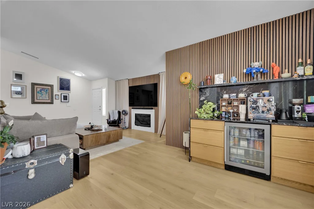 6071 Wild Berry, Las Vegas, NV 89142