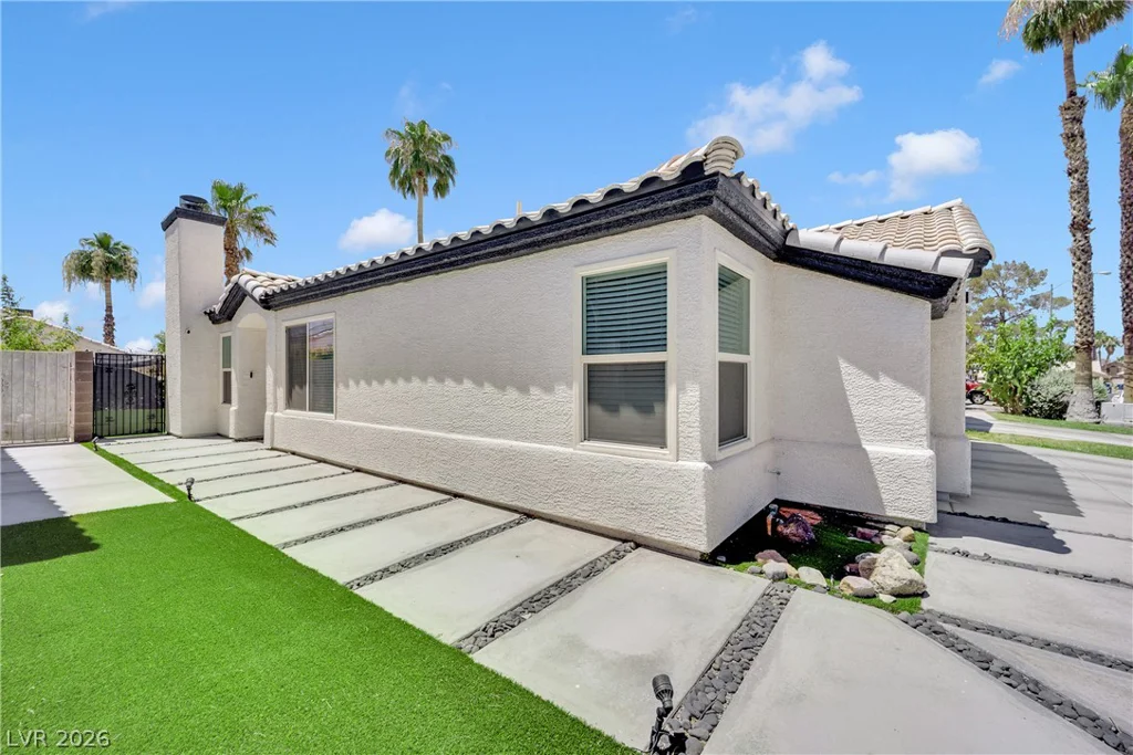 6071 Wild Berry, Las Vegas, NV 89142