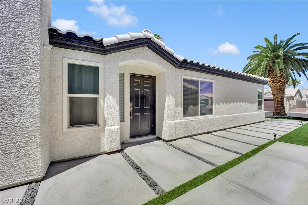 6071 Wild Berry, Las Vegas, NV 89142