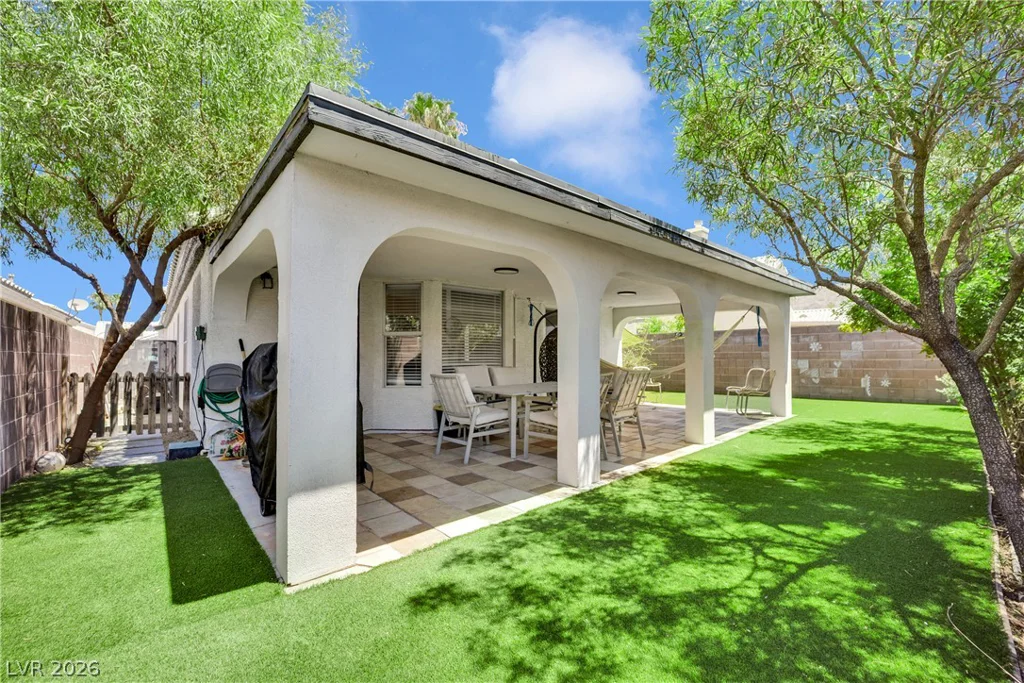 6071 Wild Berry, Las Vegas, NV 89142