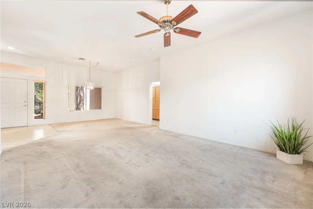10300 Sawmill, Las Vegas, NV 89134