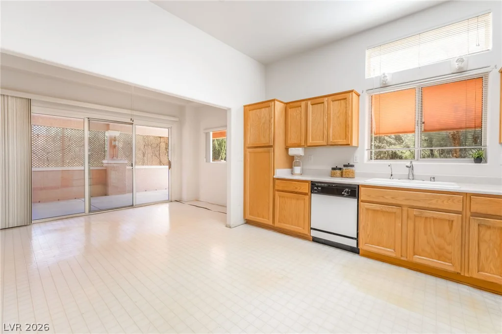 10300 Sawmill, Las Vegas, NV 89134
