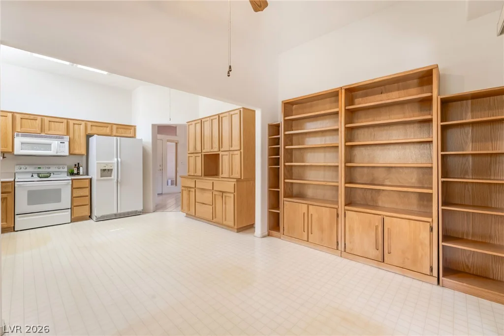 10300 Sawmill, Las Vegas, NV 89134
