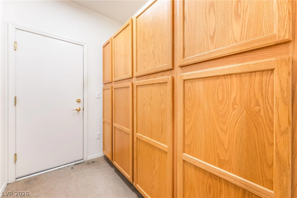 10300 Sawmill, Las Vegas, NV 89134