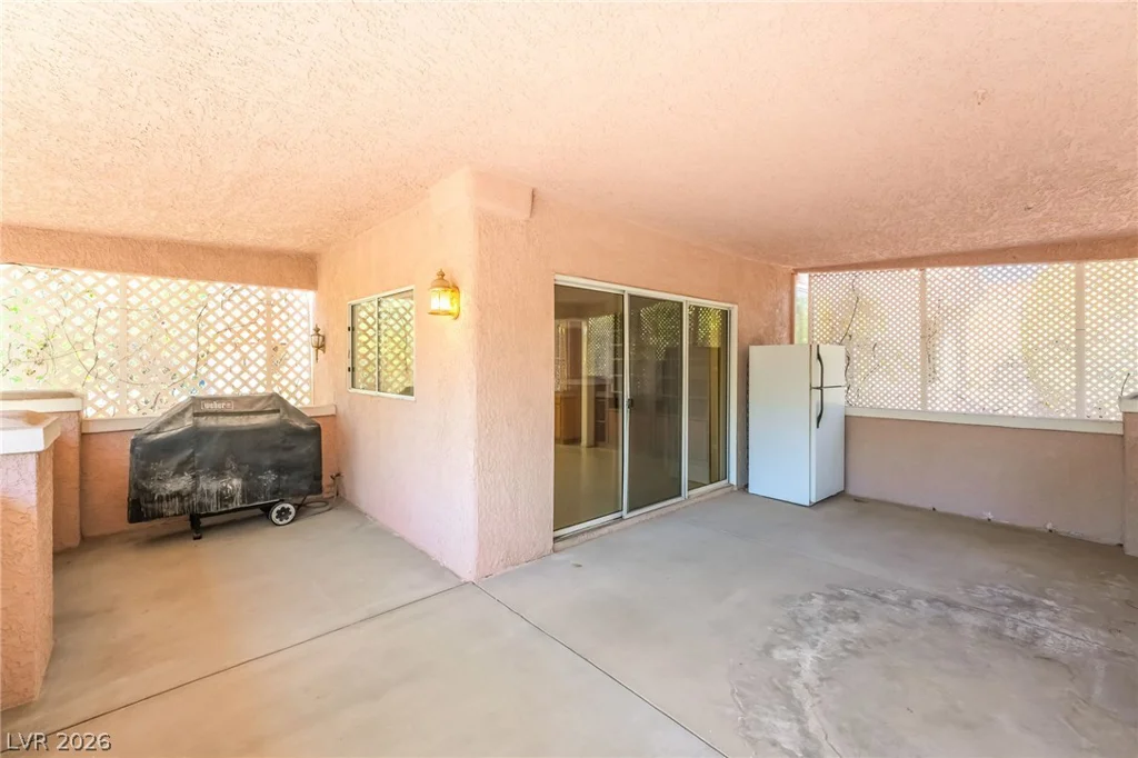 10300 Sawmill, Las Vegas, NV 89134