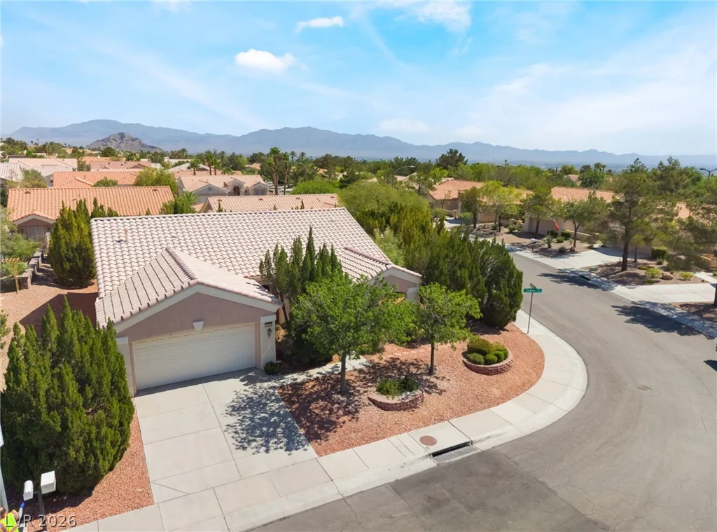 10300 Sawmill, Las Vegas, NV 89134