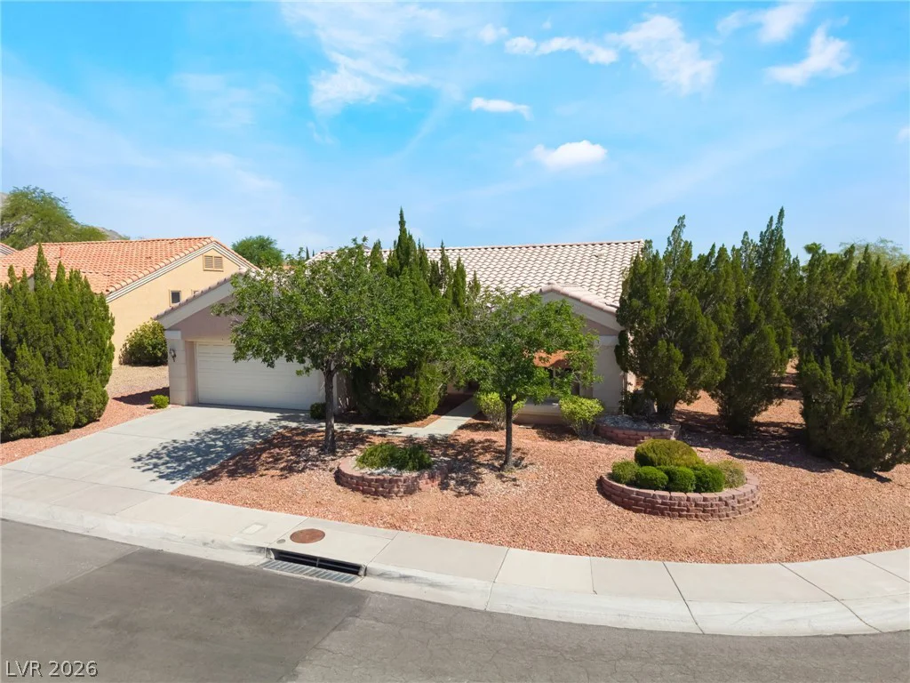 10300 Sawmill, Las Vegas, NV 89134