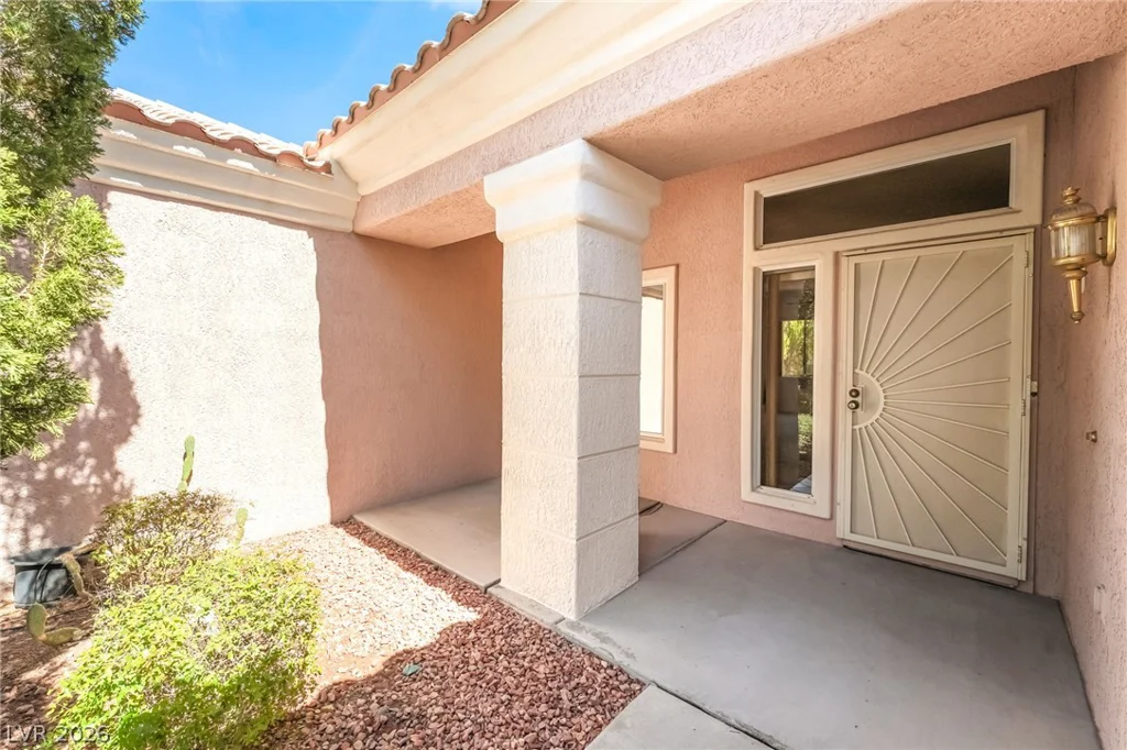 10300 Sawmill, Las Vegas, NV 89134