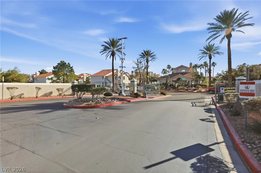 7904 Idledale, Las Vegas, NV 89145
