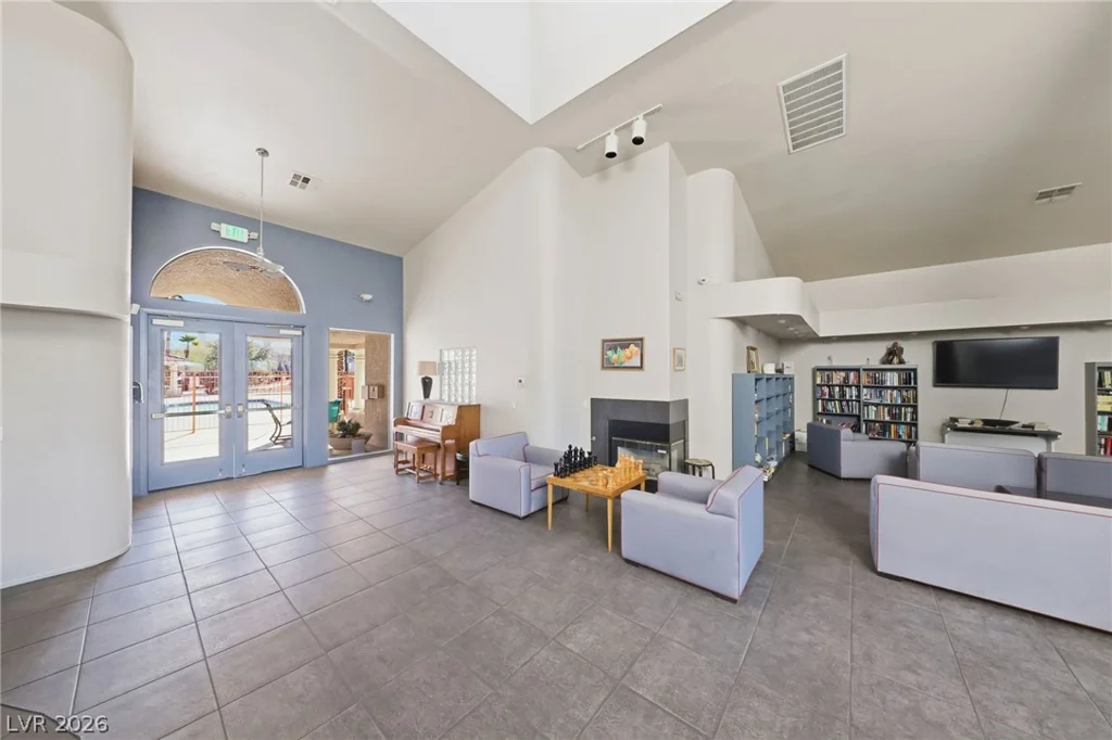 7904 Idledale, Las Vegas, NV 89145