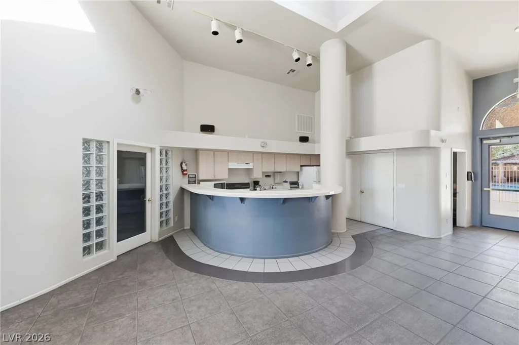 7904 Idledale, Las Vegas, NV 89145