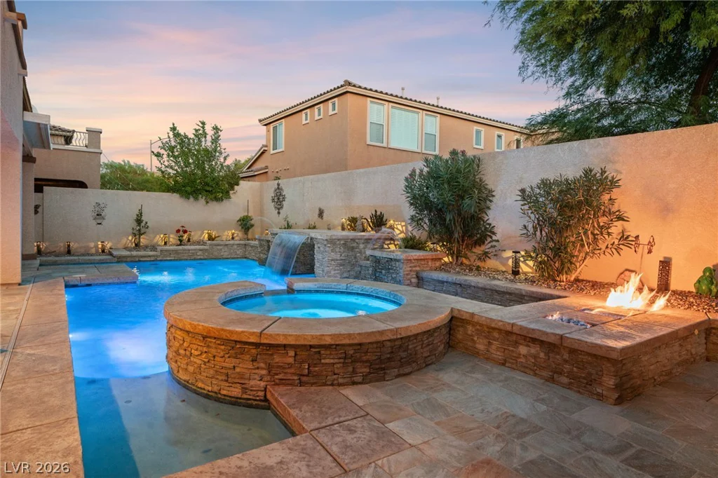 481 Las Alturas, Las Vegas, NV 89123