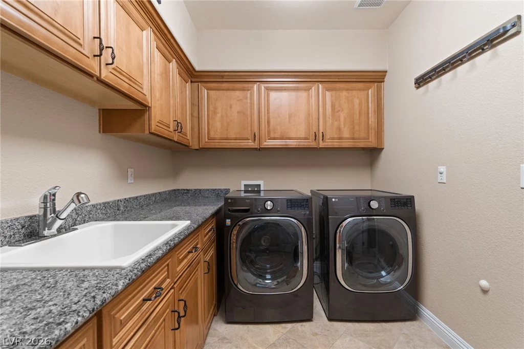 481 Las Alturas, Las Vegas, NV 89123