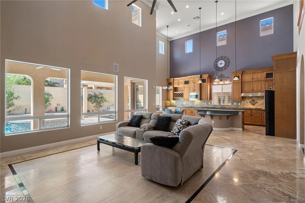481 Las Alturas, Las Vegas, NV 89123