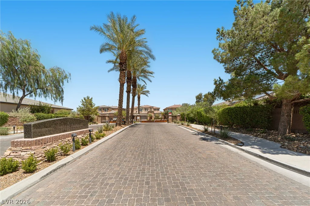 481 Las Alturas, Las Vegas, NV 89123