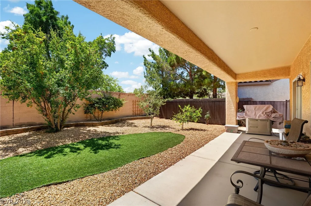 2517 Black River Falls, Henderson, NV 89044