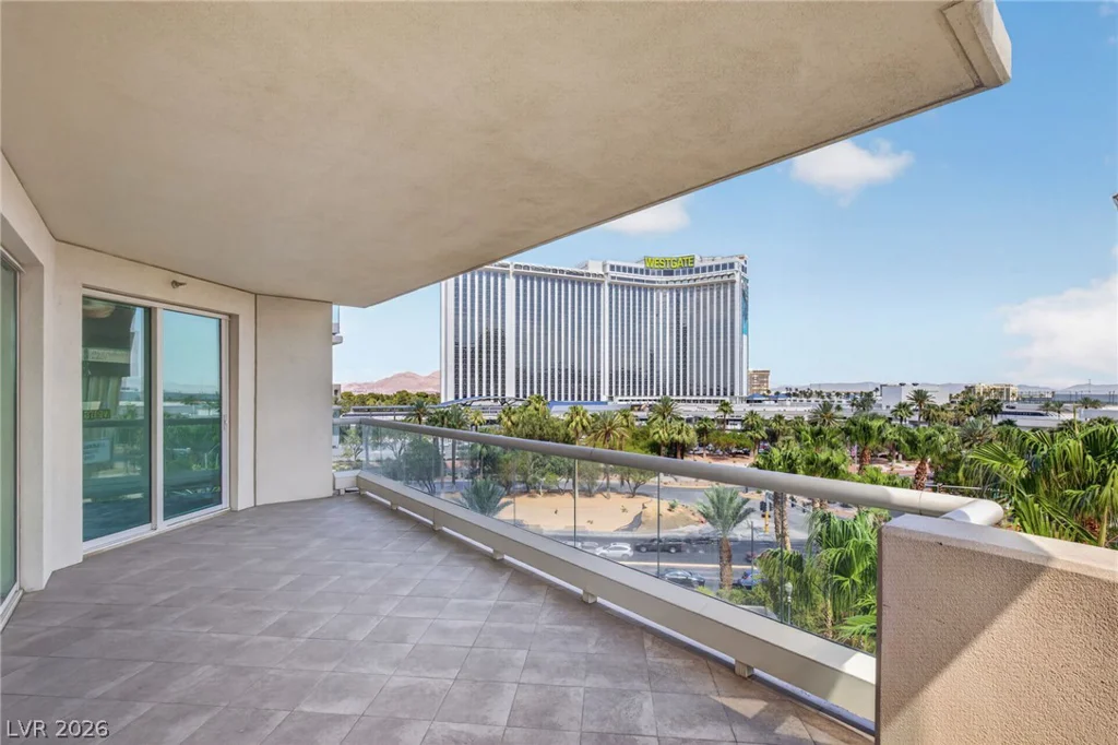 2857 Paradise, Las Vegas, NV 89109