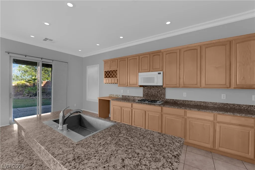 10616 Eagle Nest, Las Vegas, NV 89141