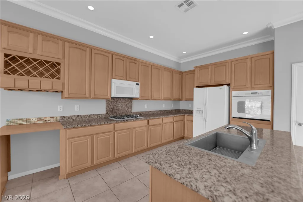 10616 Eagle Nest, Las Vegas, NV 89141