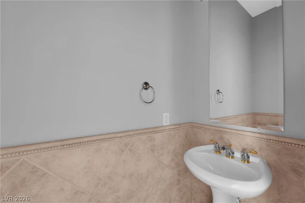 10616 Eagle Nest, Las Vegas, NV 89141