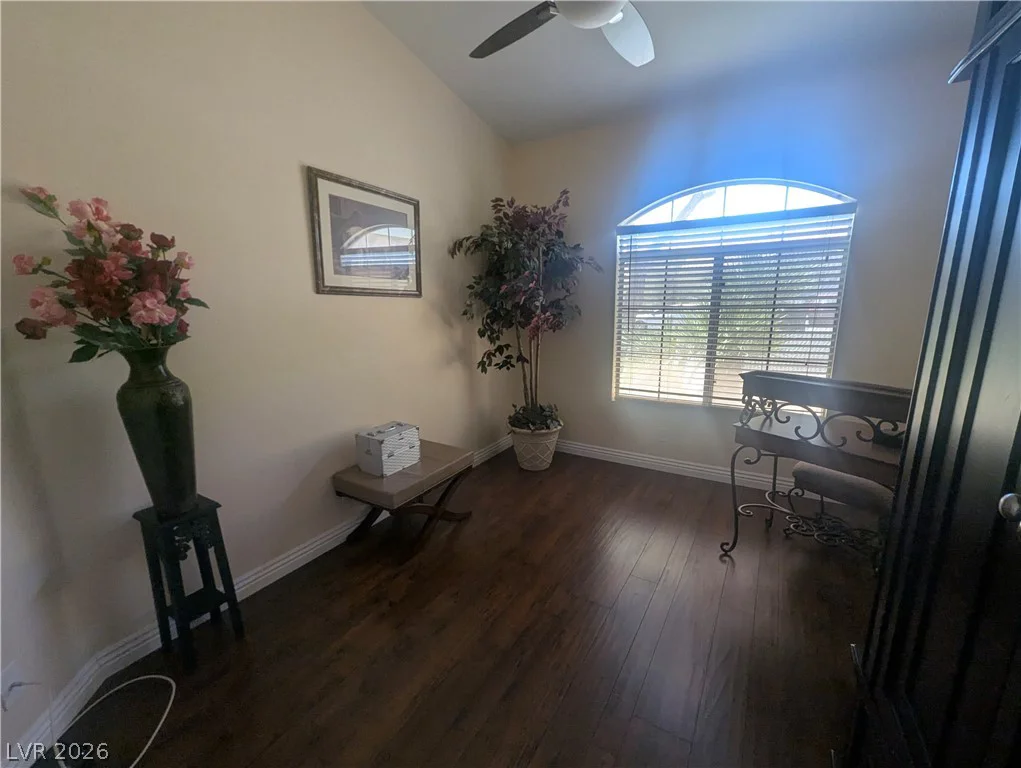 9832 Lenox Crest, Las Vegas, NV 89134