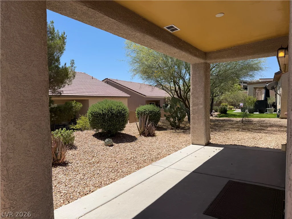 7448 Chipping Sparrow, North Las Vegas, NV 89084