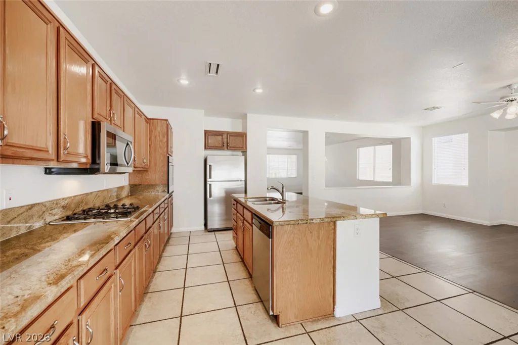 903 Golden Poppy, Las Vegas, NV 89110