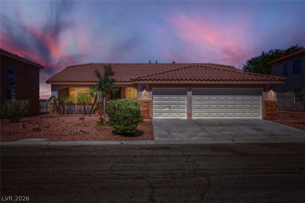 903 Golden Poppy, Las Vegas, NV 89110