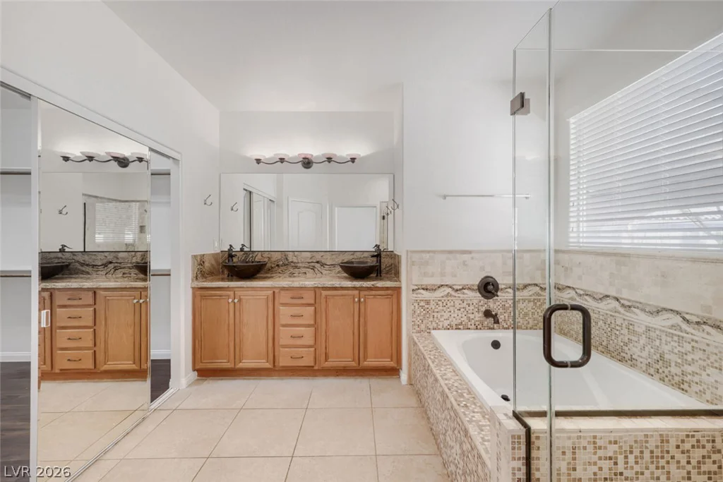 903 Golden Poppy, Las Vegas, NV 89110